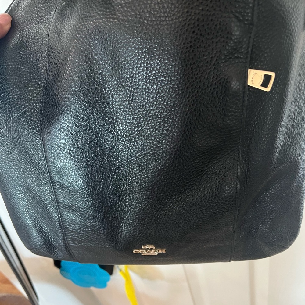 Excellent condition, used only a handful of times. No rips or wear in leather!